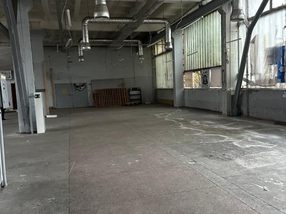 Вигідна інвестиційна пропозиція у центрі Києва! Продається виробничо-складське приміщення у Шевченк Київ