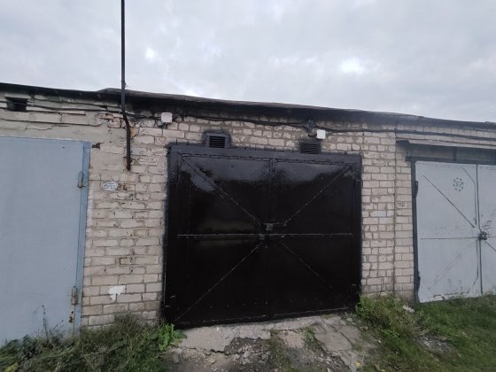 Продам кирпичный гараж 18 м² . Яма, погреб, свет, охрана Кам'янське