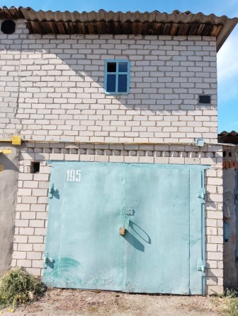 Продам двухэтажный гараж (ИОМЗ) - фото 1