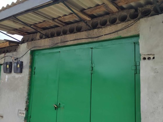 Продам капітальний гараж Каменец-Подольский