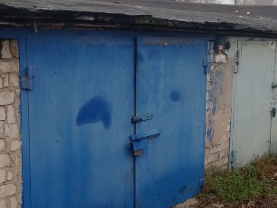 Продам гараж 18 школа. Торг