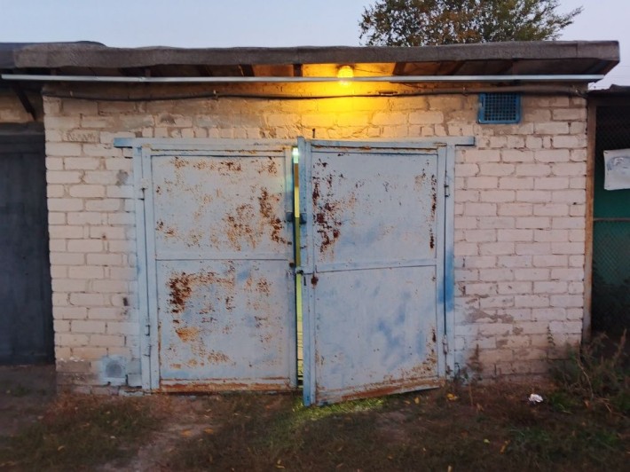 Гараж район Литмаш - фото 1