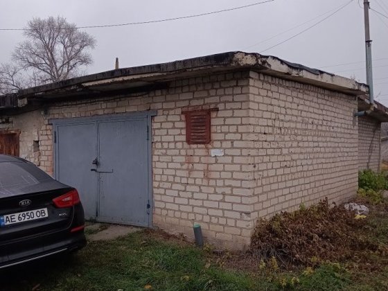 Гараж пхз за 11 школой Павлоград