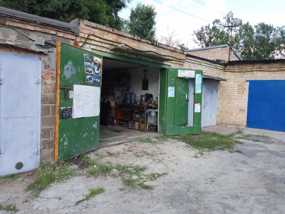 продам гараж в хорошем состояние Буча