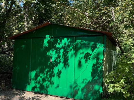 Продам металевий гараж Буча