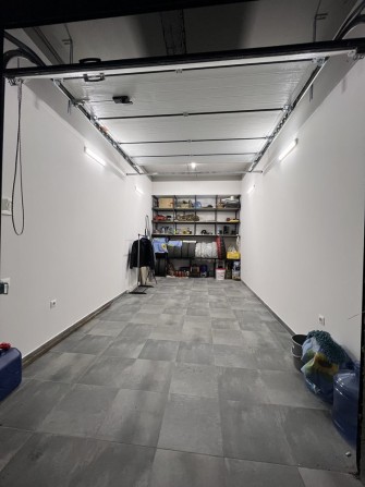 Продаж гаража 18м2 з ремонтом в ЖК Гетьманський  вул Б. Хмельницького - фото 1