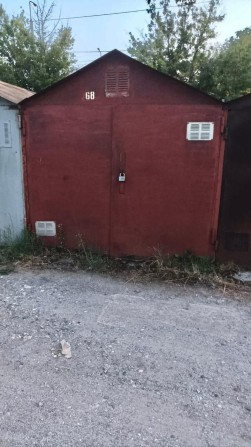 Продаеться  металевий гараж з місцем  на стоянці,в центрі Тернополя - фото 1