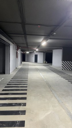 Продаж Паркінг в Нов. Мініна 18-20 - фото 1