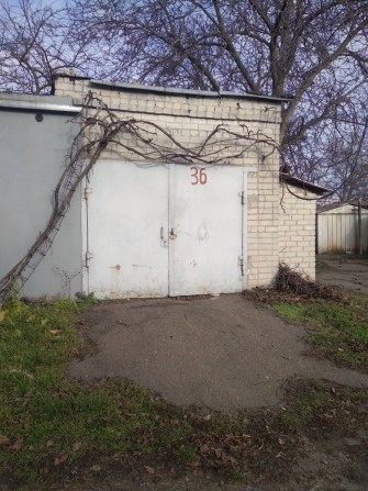 Кирпичный гараж с ямой и погребом - фото 1