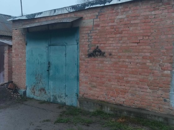 Продам гараж під розборку.