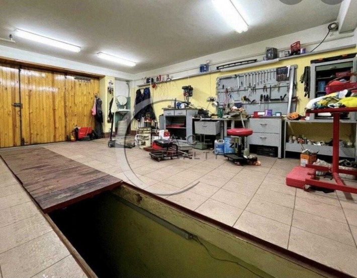 Продаж СТО 120 кв.м. в гаражном кооперативе, Пр-т науки. М.деміівська. - фото 1