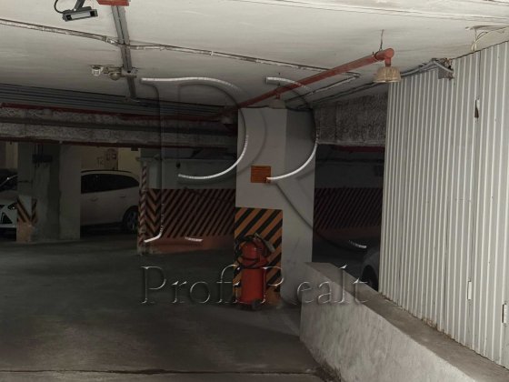 Продаж паркінг/Лісова/Кубанської України/Чернігівська/Маршала Жукова Київ