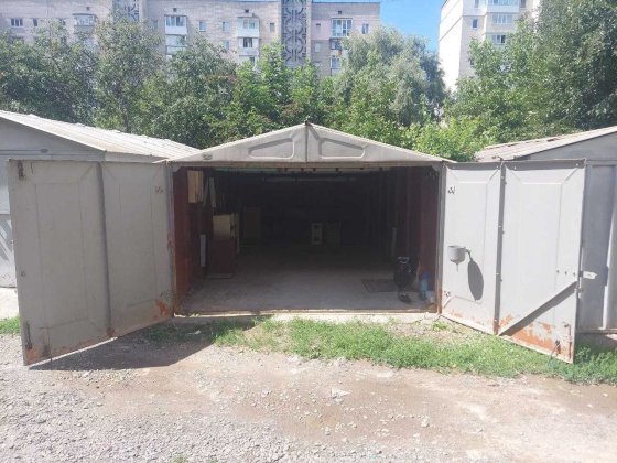 Гараж металевий біля Урожаю Винница
