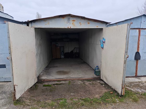 Гараж металевий метро Героїв Дніпра 10 хвилин Київ