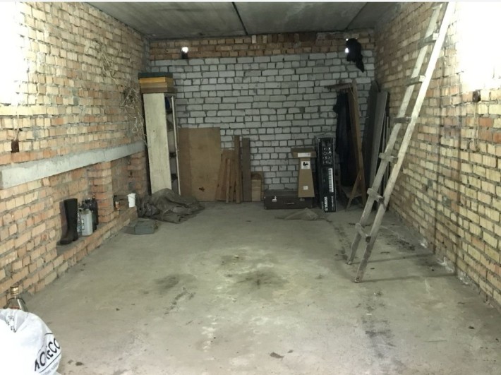 Гараж в терминале "Янтарный" 2й этаж - фото 1