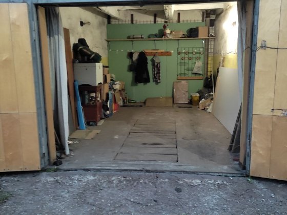 Продам гараж ,правый берег кооператив Байда