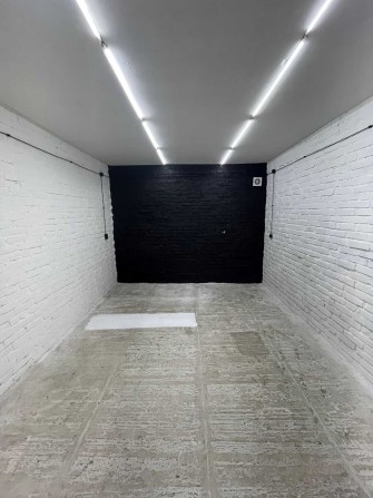 Продаж гаражу, цегляний, закритого типку, вул.Зубрівська.Охорона - фото 1