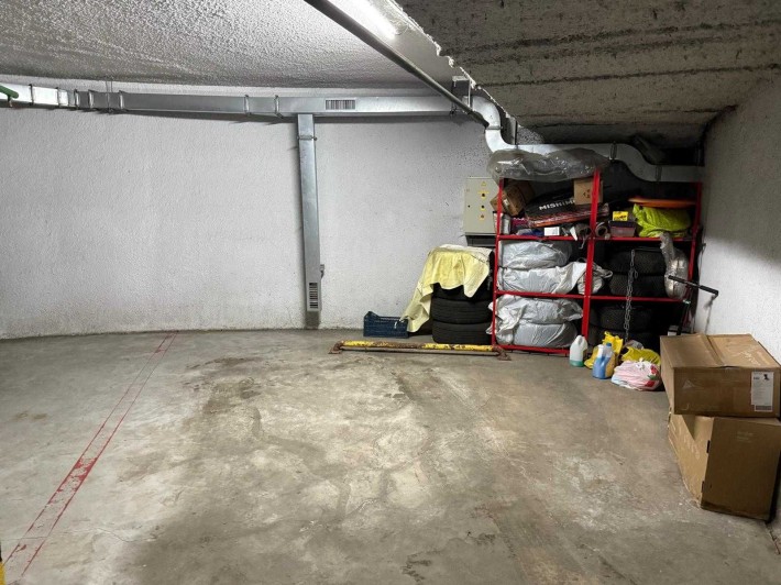 Паркінг Олени Пчілки 5 - фото 1