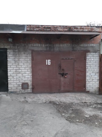 Продам капітальний  гараж - фото 1