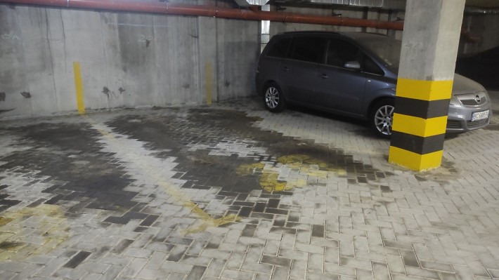 Продам підземне паркомісце вул.Мікльоша - фото 1
