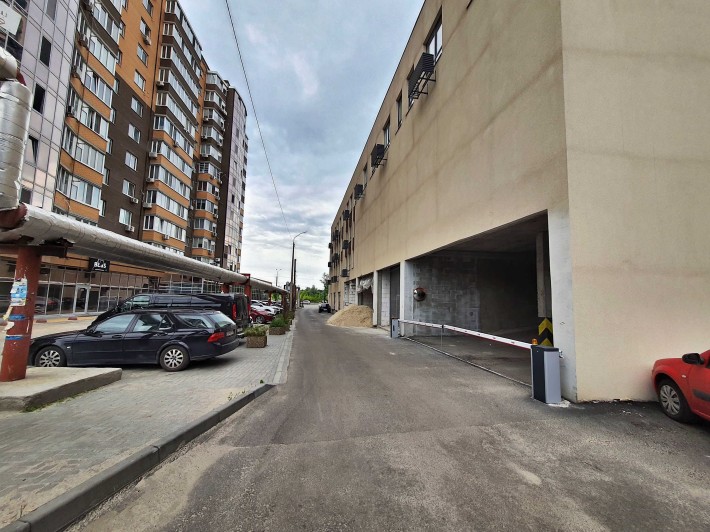 Паркинг паркоместо ЖК Victory Holl  — защита от затоплений и обстрелов - фото 1