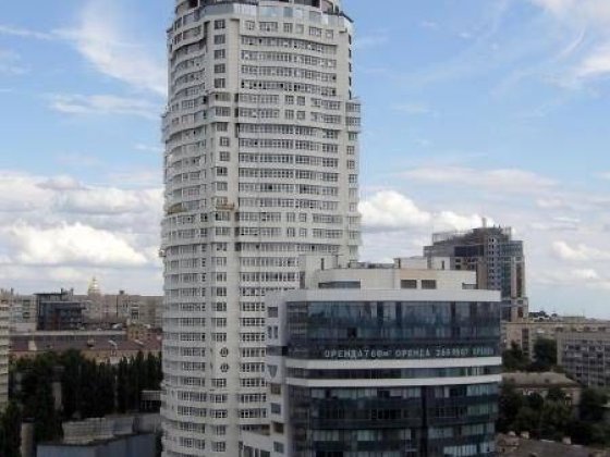 Продам паркомісце Кловський Узвіз 7 Київ