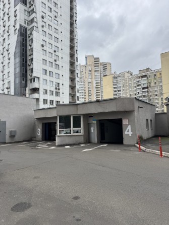 Паркомісце, вул Срібнокільська 1, паркінг 4 - фото 1