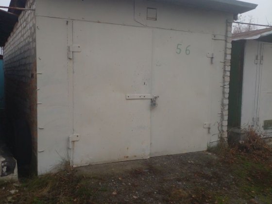 Гараж кирпичный,большой Горбани