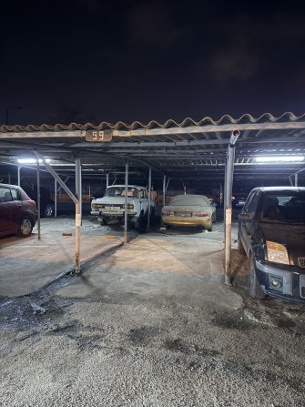 Продам место на крытой стоянке, ул. Радостная/пл. Деревянко - фото 1