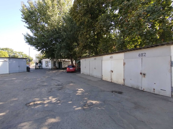 Продам гараж на стоянке. - фото 1