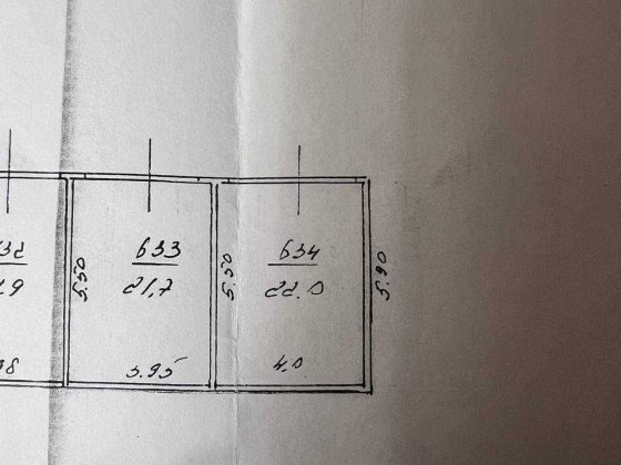 Гараж для великої машини, мікроавтобуса