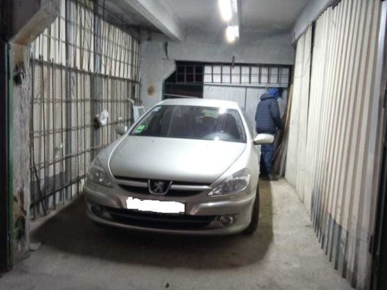 Продам Гаражний бокс, Печерський район, вул. Міхновського 16 Київ