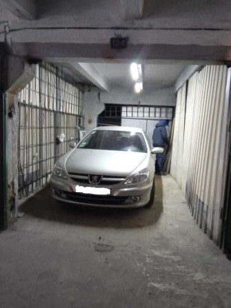 Продам Гаражний бокс, Печерський район, вул. Міхновського 16 - фото 1