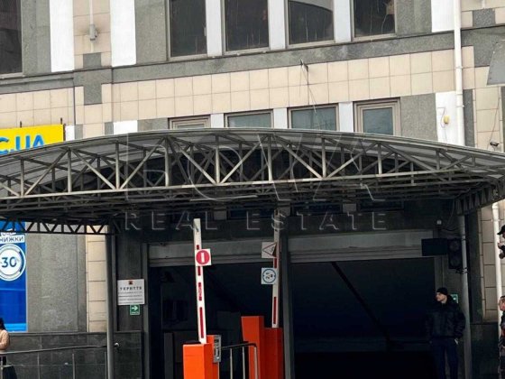 Без% Продаж паркомісце 11.9м2 БЦ Олімпійський Велика Васильківська Киев