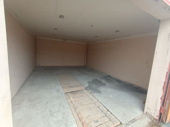 Продам гараж Радосинь радунська 3 великий 5х7 Київ