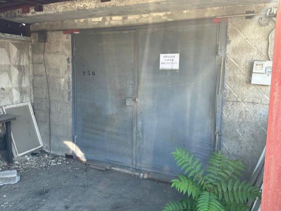 Продам гараж в ГБК Будівельник Оболонь Караван