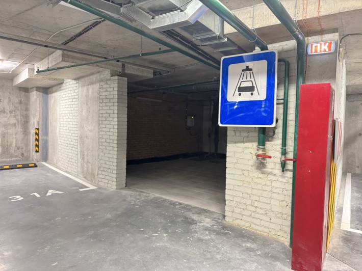 Продажа два парко місце(бокс)Кудрявська 24А. ЖК "Львівська площа - фото 1