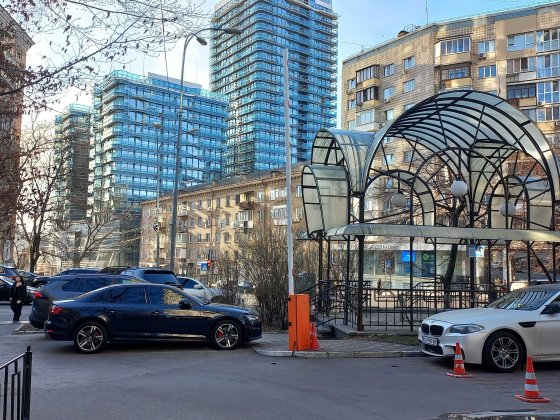Продам паркомісце ЖК Карнегі, Кловський узвіз. Мечнікова. Київ