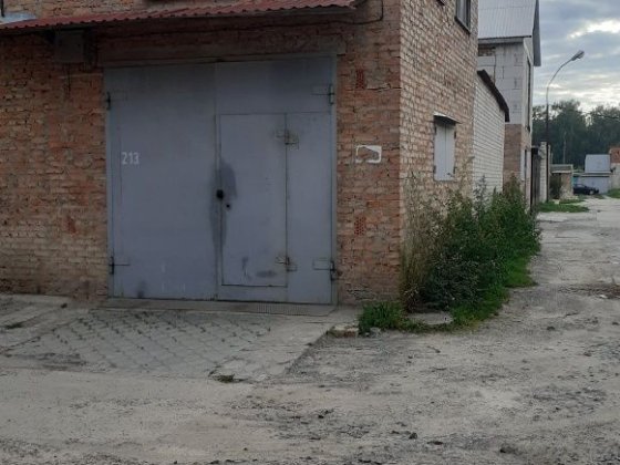 Продам гараж біля адреналіну Небіжка