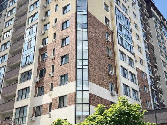 Продам паркинг с кладовкой в ЖК "Приморские Сады" Крижанівка