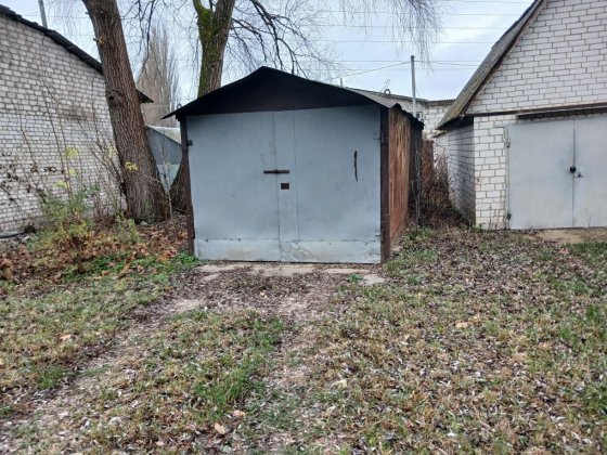 Металевий гараж район вул. 8го Березня Кролевець
