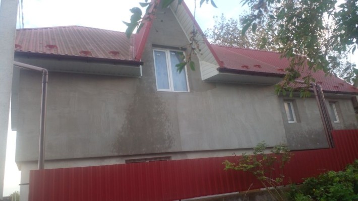 Продам гараж с надстройкой и другими пристройками - фото 1