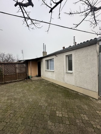 Продам 3-кімнатну квартиру в приватному секторі - фото 1