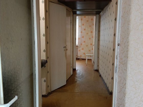 Продам 3 квартиру, центр міста,  2 поверх, невуглова. Александрия