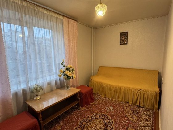 Трикімнатна квартира з індивідуальним опаленням у районі лікарні Бердичев