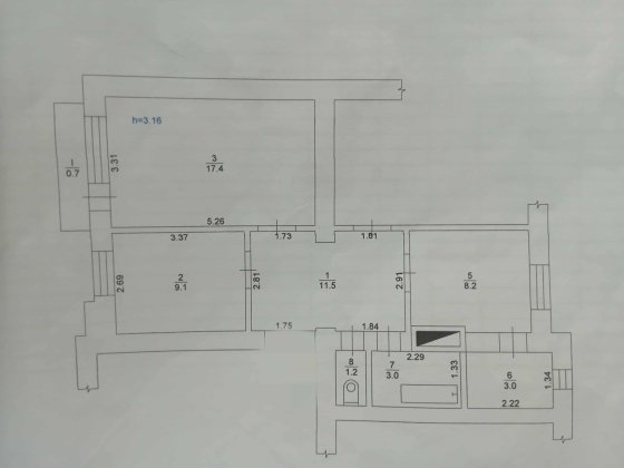 Дві кімнати без ремонту у трикімнатні квартирі Бердичев