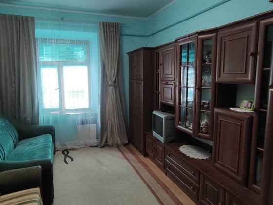 Квартира з меблями у центрі (під офіс) Бережаны