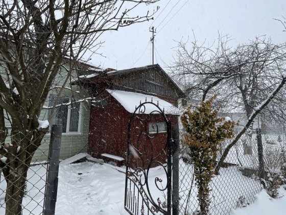 Продається двокімнатна квартира з подвір’ям!