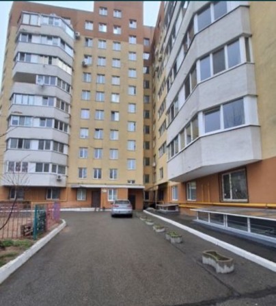 Продам простору 1 кімнатну.Район 4школи. - фото 1