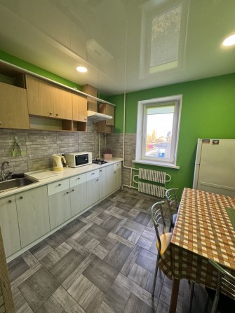 Продам 1-ком.кв 3 этаж на Левом берегу,4 микрорайон - фото 1